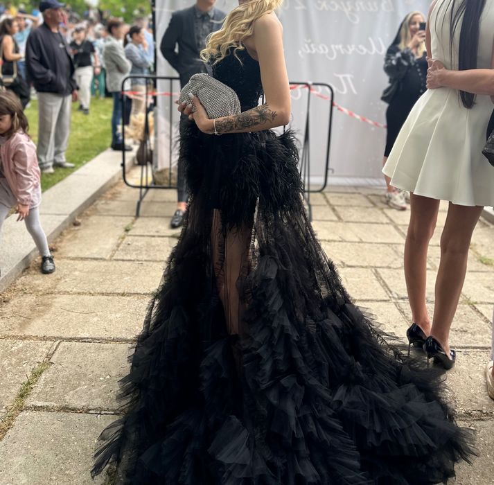 Продавам бална рокля на дизайнера Стоян Радичев