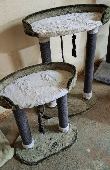 Когтеточки для котят  и кошек. Имеется в наличии Высота  60см 420000