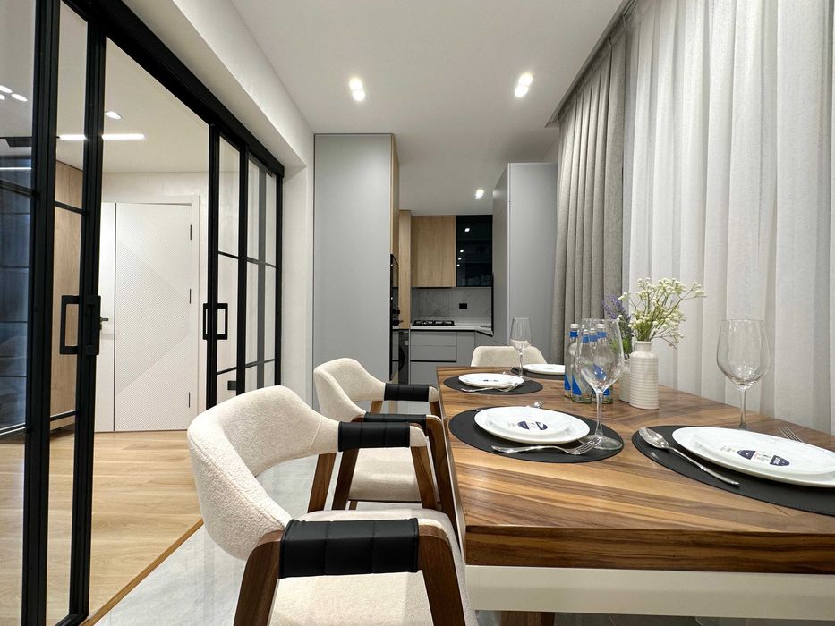 СРОЧНО Продается 3в4 комнатная Мирабад ул Фидокор кирпич балкон 2х6