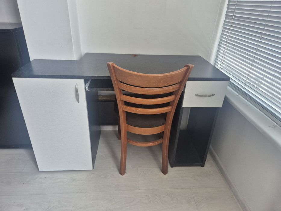 Подарявам мебели