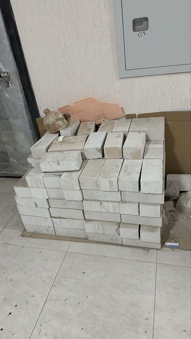 Силикатные кирпичи новые