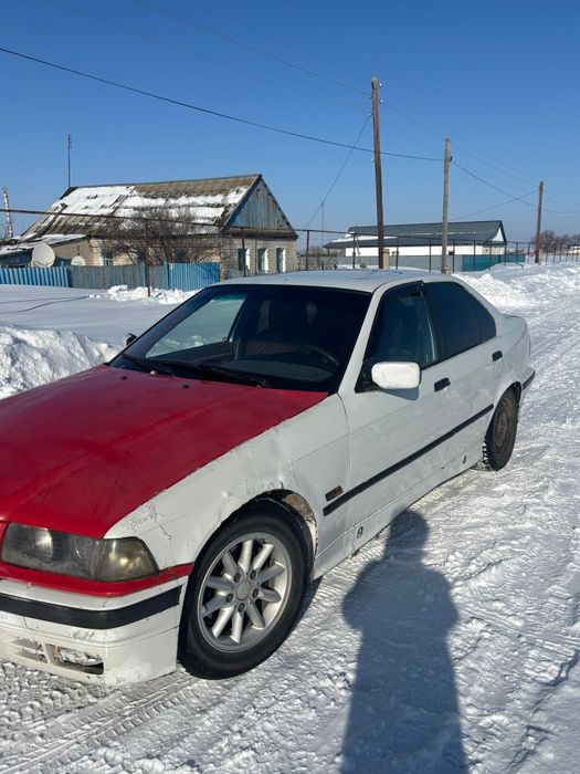 Продам авто BMW-318