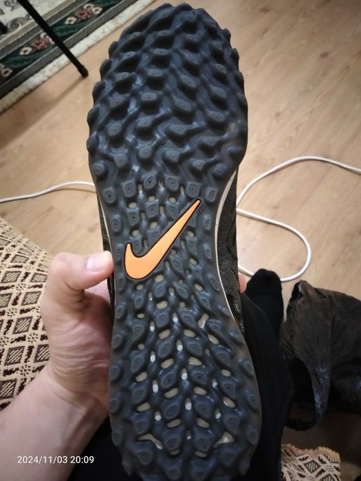 Продам кроссы сороканожка