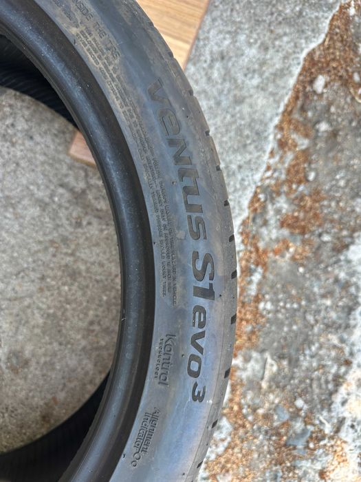 4бр. летни гуми 235/40/19 Hankook Ventus S1Evo3