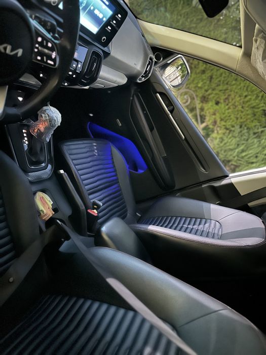 Kia sonet full pozitsiya