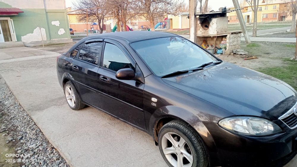 Lasetti 2012 jentra qilingan