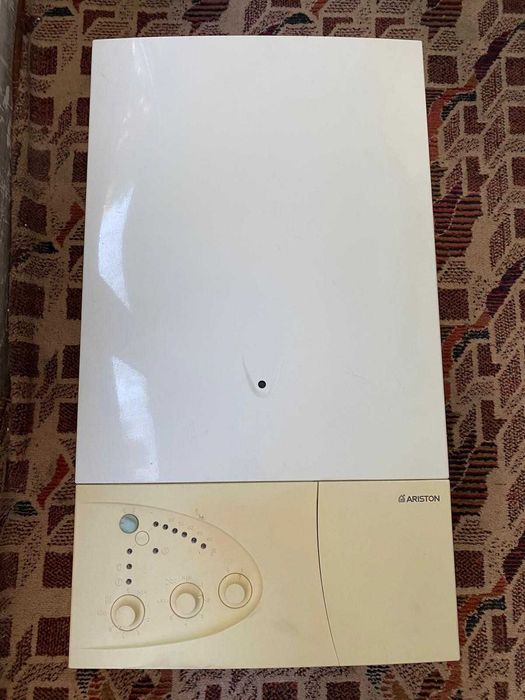 Centrala termica apartament Ariston Microgenius 23 kw MFFI  tiraj fortat