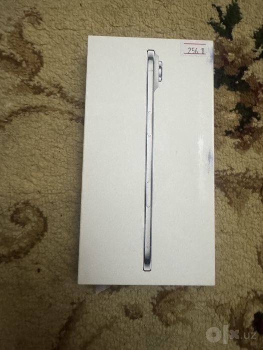 Iphone 17 air 256 yepi yengi ochilmagan oq rangi