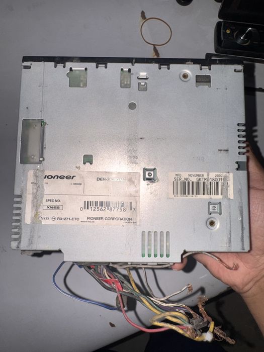 Original Pioneer DEH-3050MP sotiladi