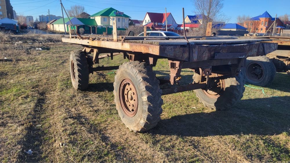 Прицеп зиловский бортовой