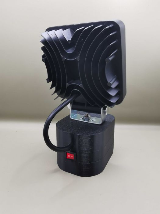 Lampă LED 48W pe Makita LXT 18V + BMS XH-M609 + ON/OFF – modul iluminare portabil high-flux