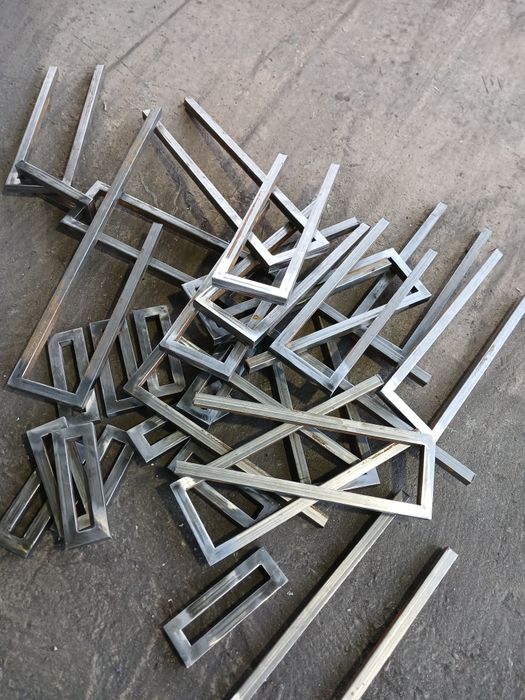 качелья садовая .