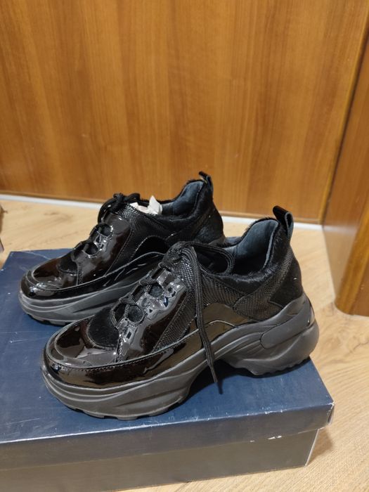 Нови обувки от естествена кожа Nuwe