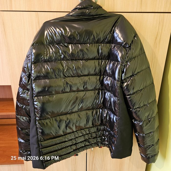 Vând jachetă -"MONCLER "-