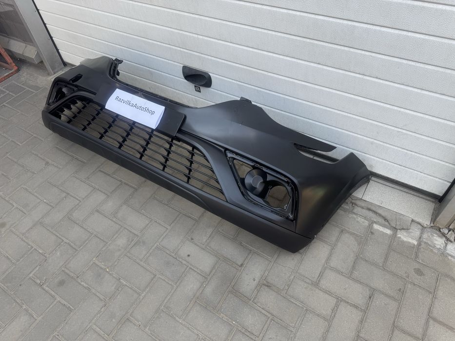 Передний бампер на Renault Arkana