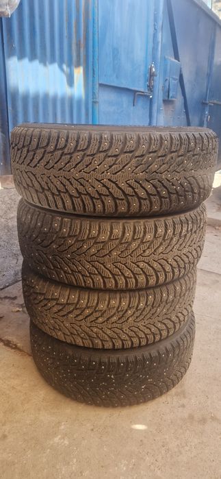 Nokian Hakkapelitta 9 215/60/16