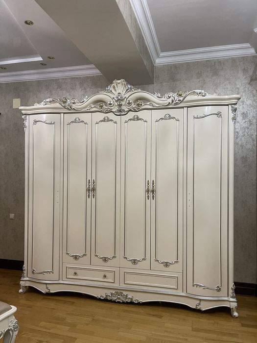 Шкаф для одежды (срочно)