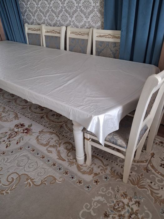 Продам стол длинной 3,5 метра