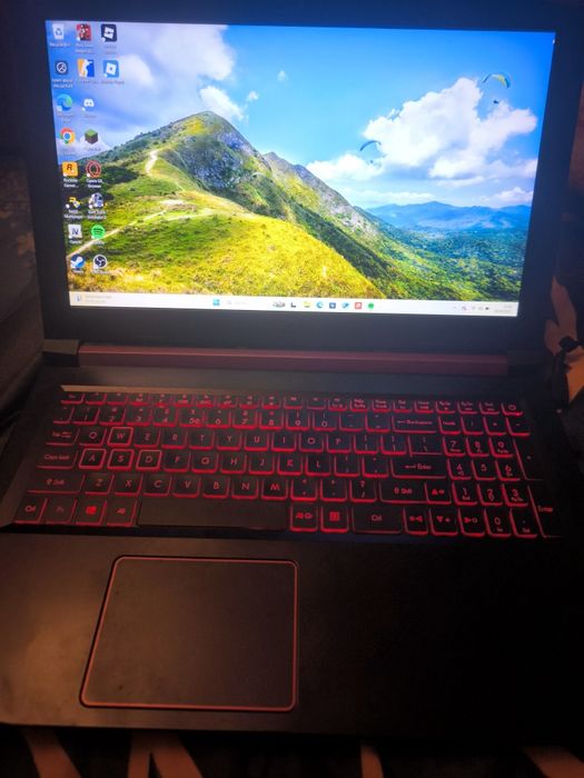 buna ziua, vând laptop de gaming acer nitro 5