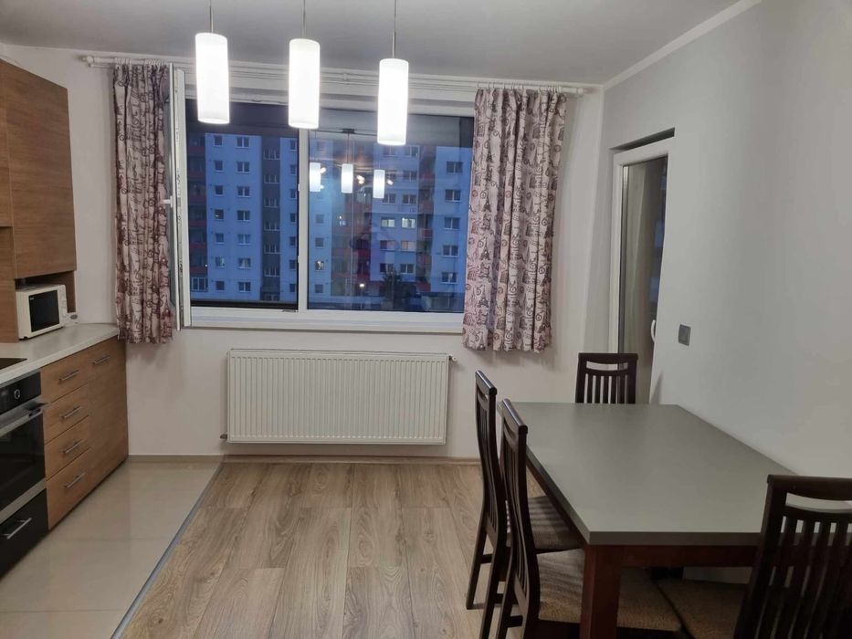 Inchiriez apartament 2 camere zona BMW Floresti