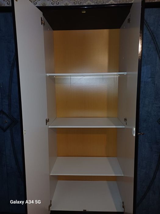 Шифоньер и тумба