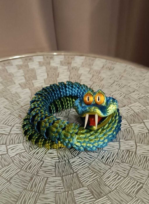 Фигурка "Гари Змията"