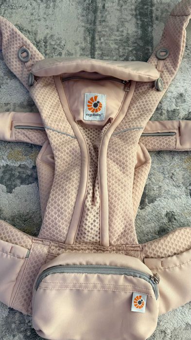 Marsupiu pentru bebelusi Ergobaby OMNI Breeze respirabil si confortabil 0 - 4 ani Pink Quartz