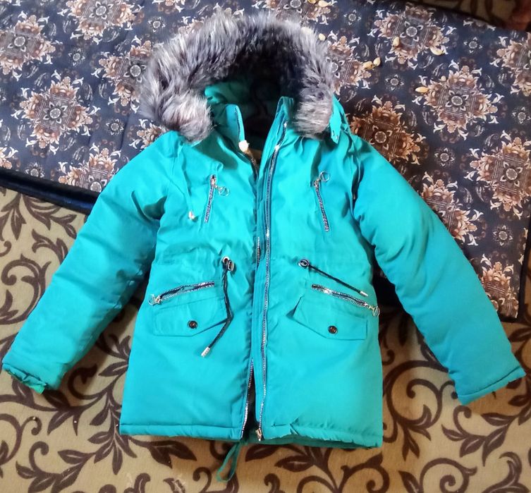 Chiroyli qalin kurtka