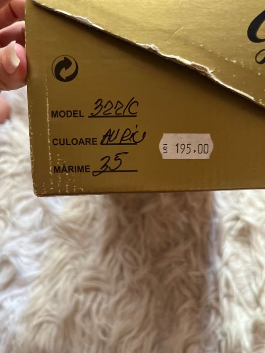 Pantofi cu sclipici aurii dama mărimea 35