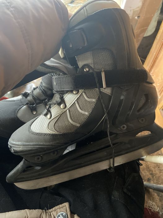 Продам коньки 43 размер