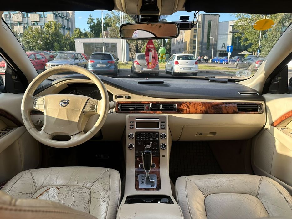 Volvo s80     2. 4 diesel