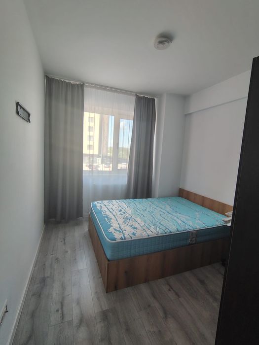 Inchiriez apartament
