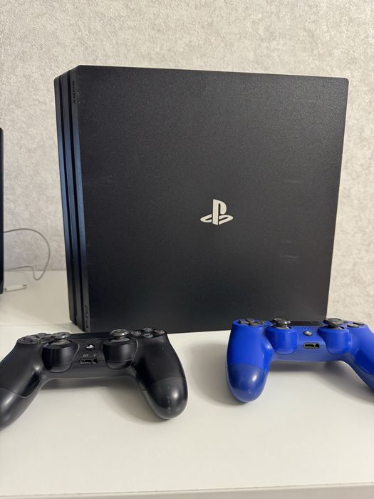 Play Station 4 Pro, 1tb б/у