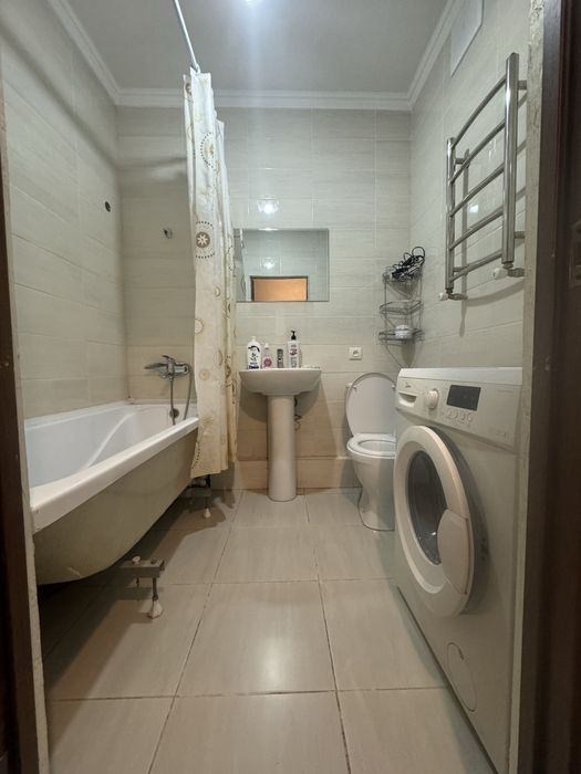 Квариира по часам