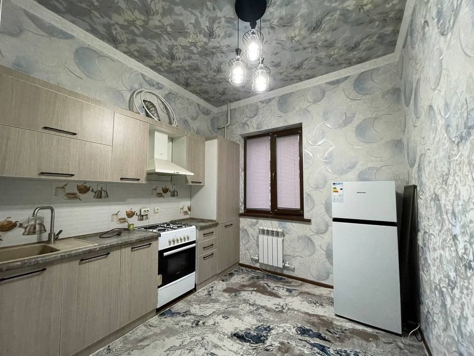 Mirobod bozori yonida kvartira bor. Bezmakler