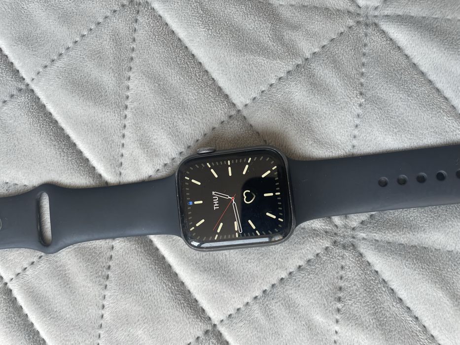 Apple Watch series 5 44mm