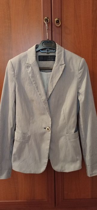 Пиджак рубашка юбка брюки .