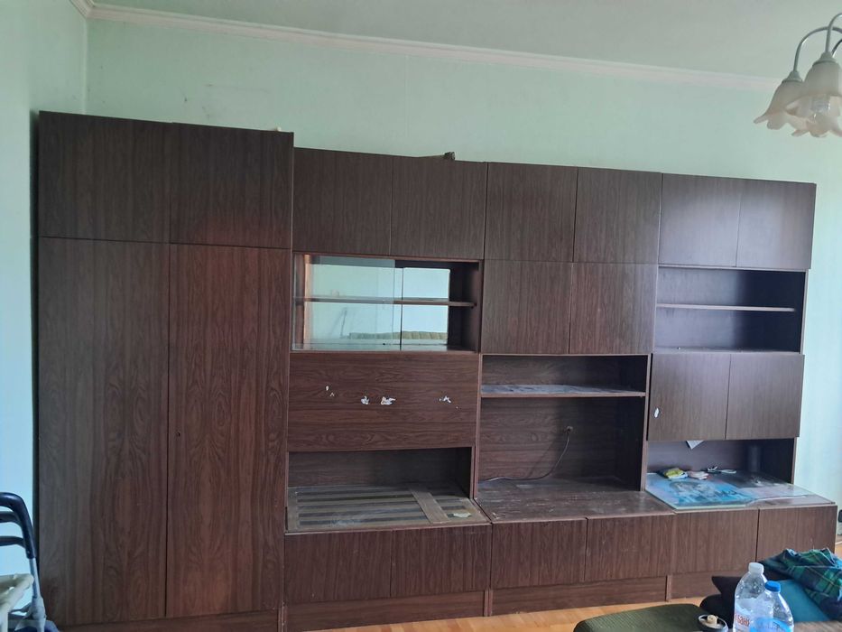 Продавам холна секция