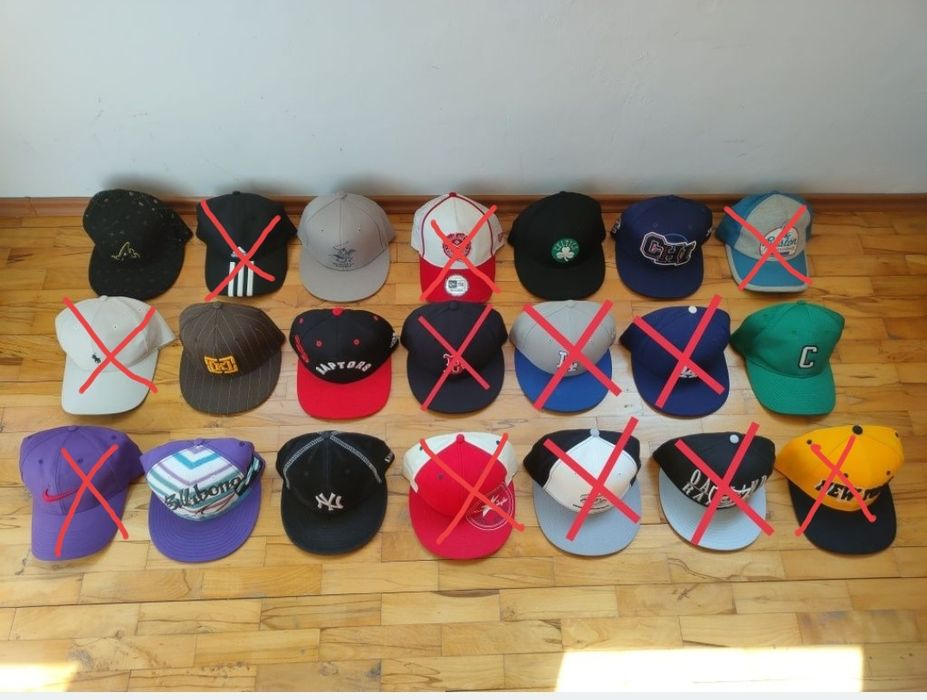 Шапки "New Era" и др.