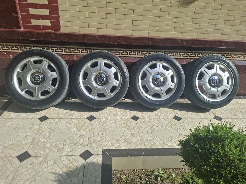 Rolls Royse fantom diska balon sotiladi