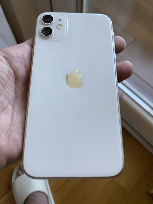 Iphone 11 64gb в перфектно състояние