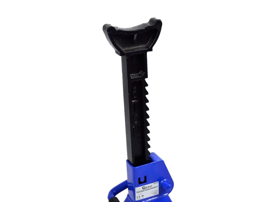 К-кт стойки за подпиране на леки и товарни автомобили/камиони 6т.