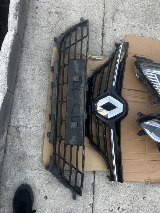 Faruri full led grilă rensuot megane 4.facelift.
