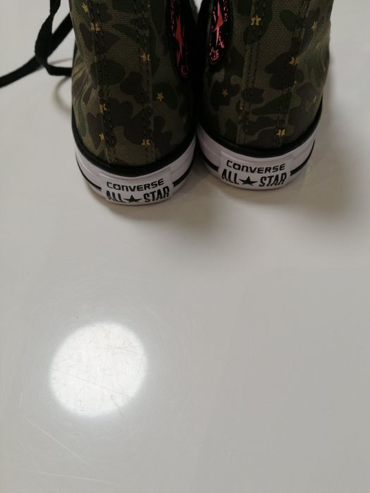 Нови на Converse кецове