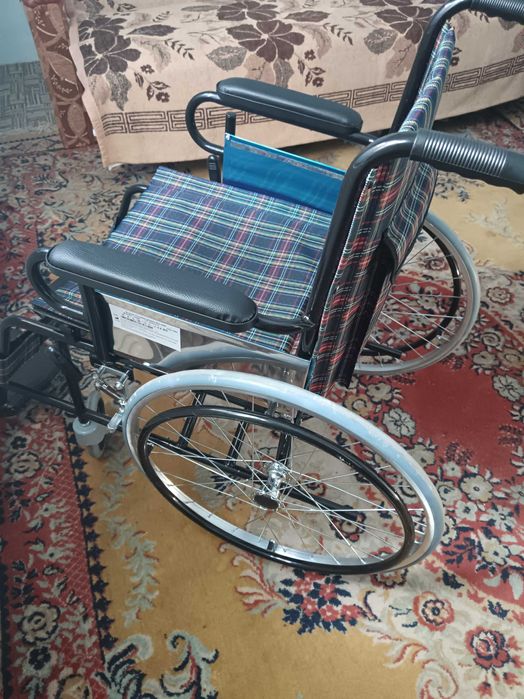 De vânzare căruț pentru persoane cu handicap