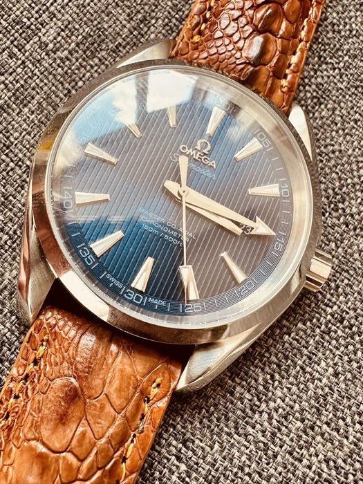 Omega Aqua Terra автоматичен мъжки часовник кожена кайшка