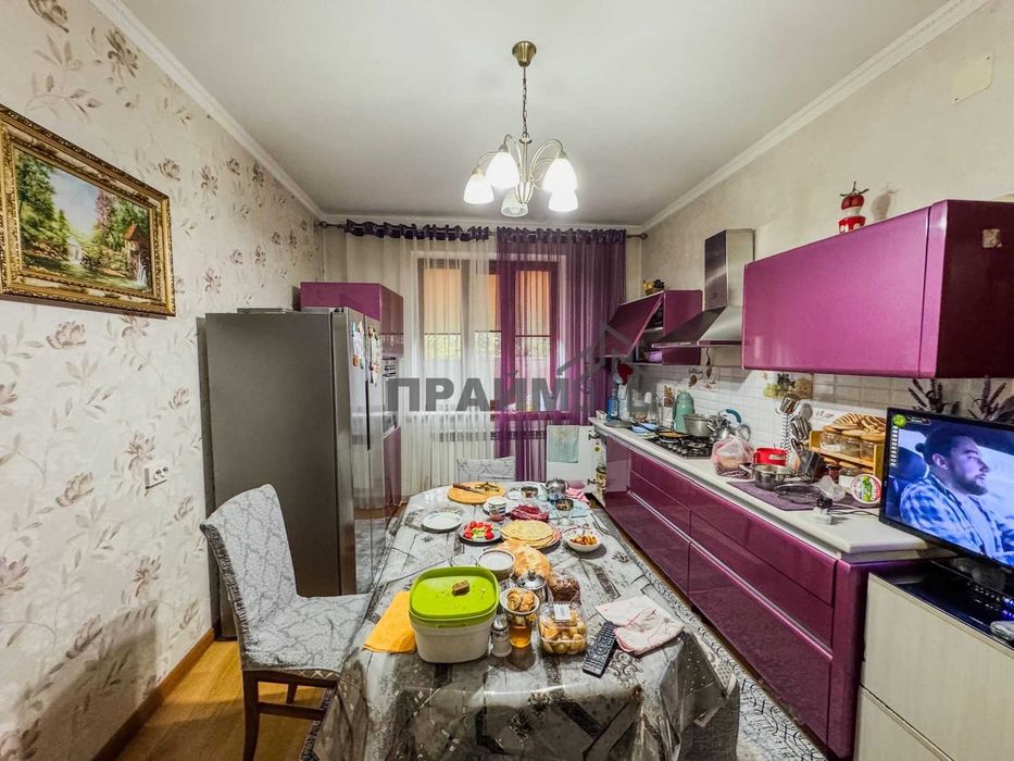 ПРОДАМ 5 ком. дом Центр (Артем ПРАЙМ)