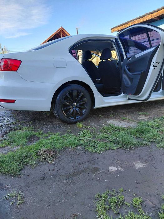 VOLKSWAGEN Jetta 2014 — imagine 2