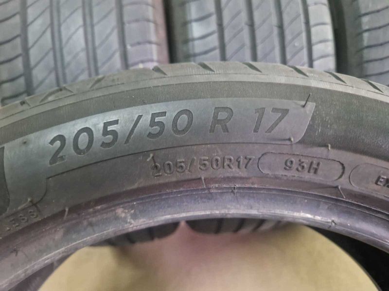 4 Michelin R17 205/50
летни гуми
DOT0120