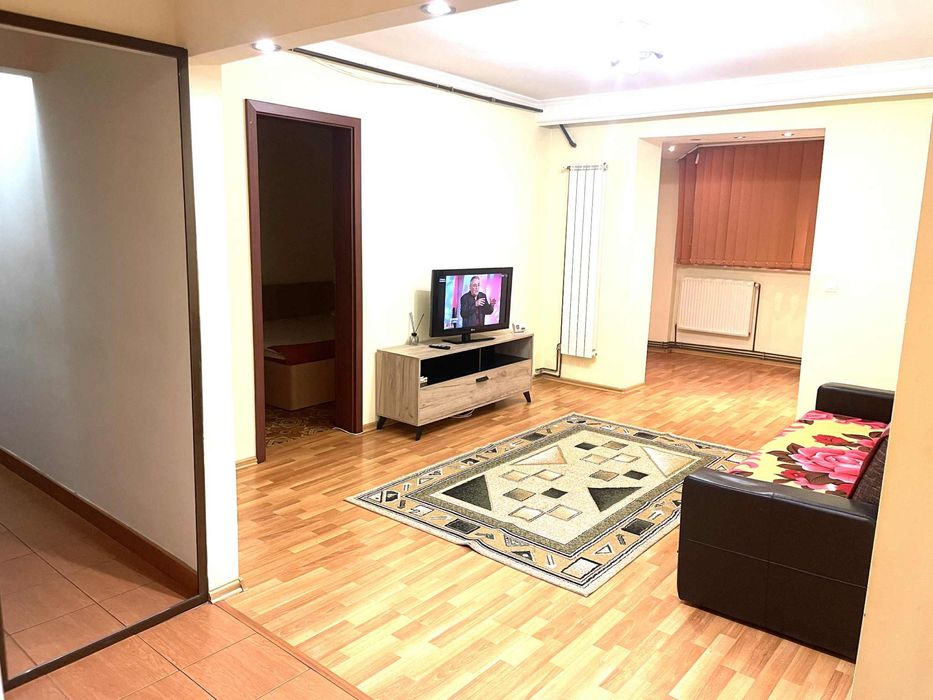 Vând apartament 3 camere Pitești